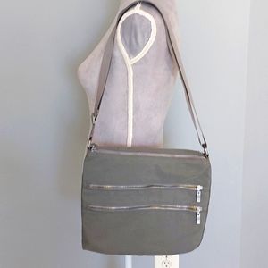 Easy Spirit gray lightweight nylon zippered convertible travel purse.